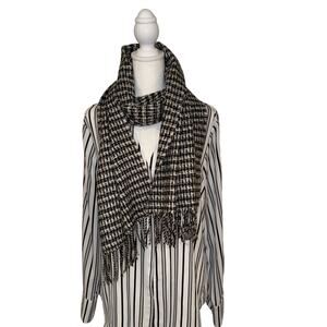 Lord & Taylor Black & White Fringed Scarf 70” X 14”